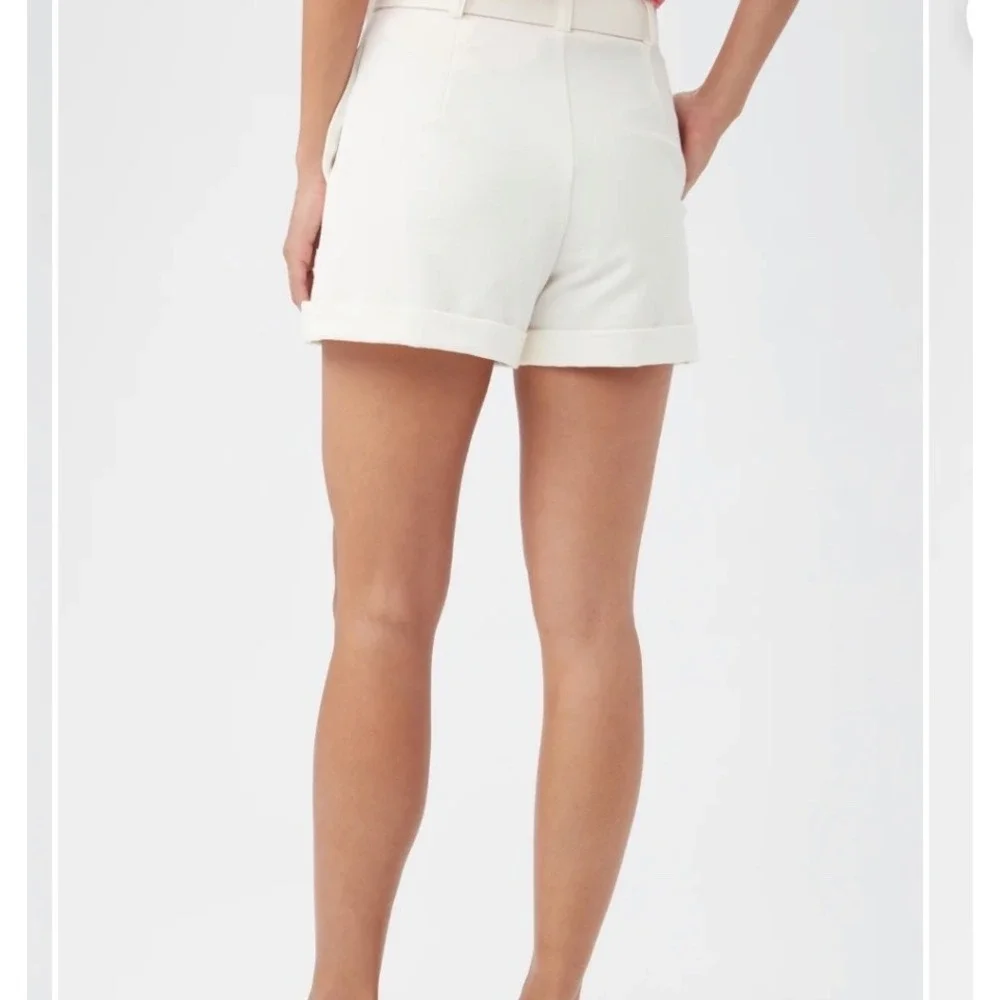 Trina Turk Eisley White Cuffed Shorts with Belt Sz 0 - Picture 3 of 8